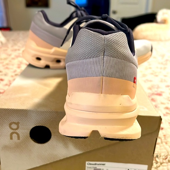 OC (On Cloud) Fairly New - Picture 3 of 6